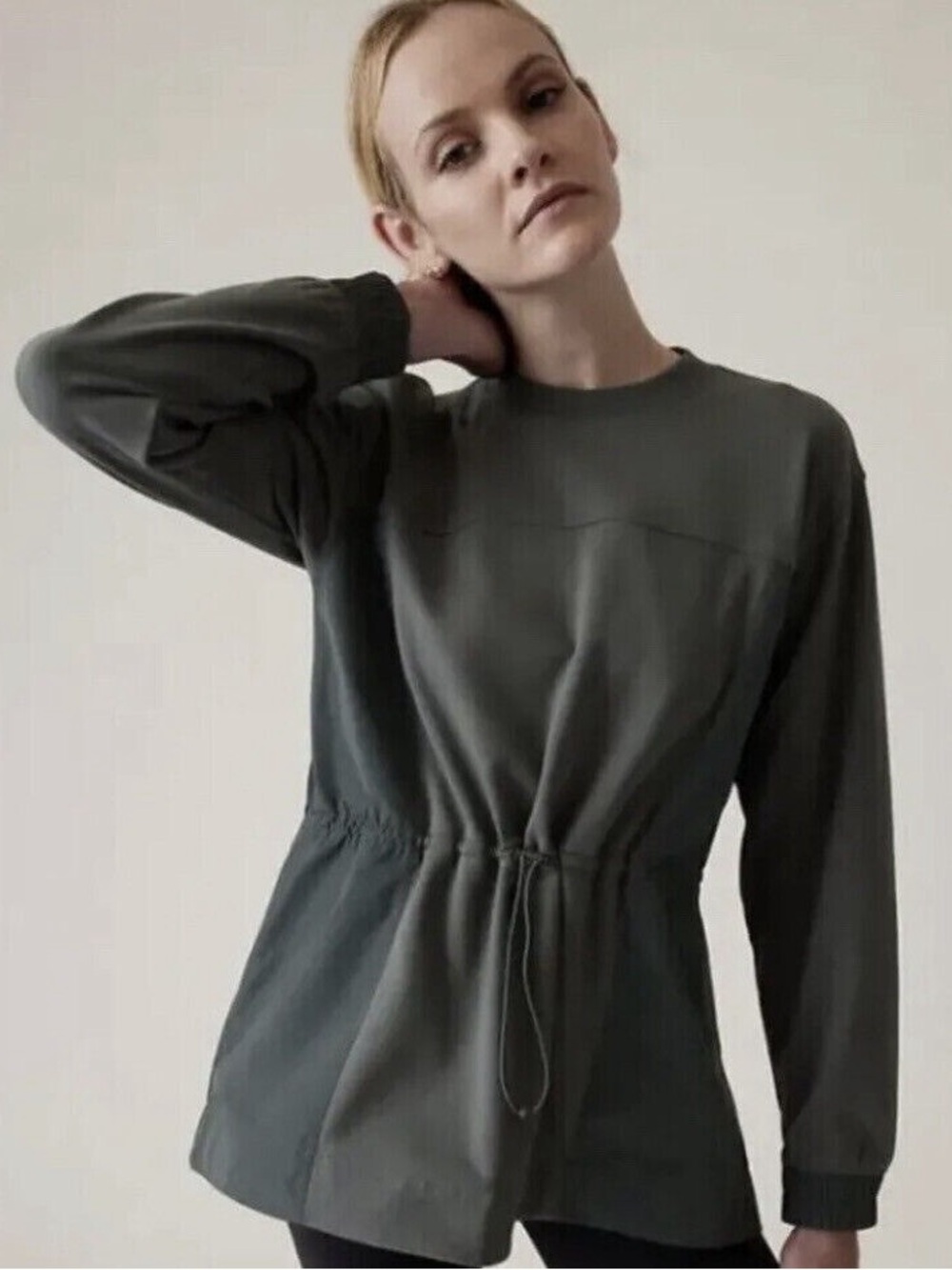 Athleta Triumph Hybrid crewneck sweatshirt